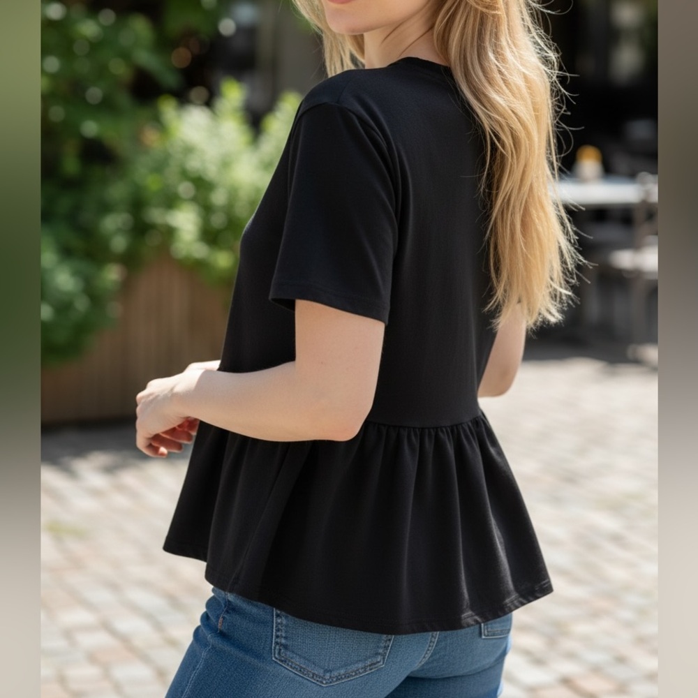 🛍️SALE Zara Black ruffled large elegant top